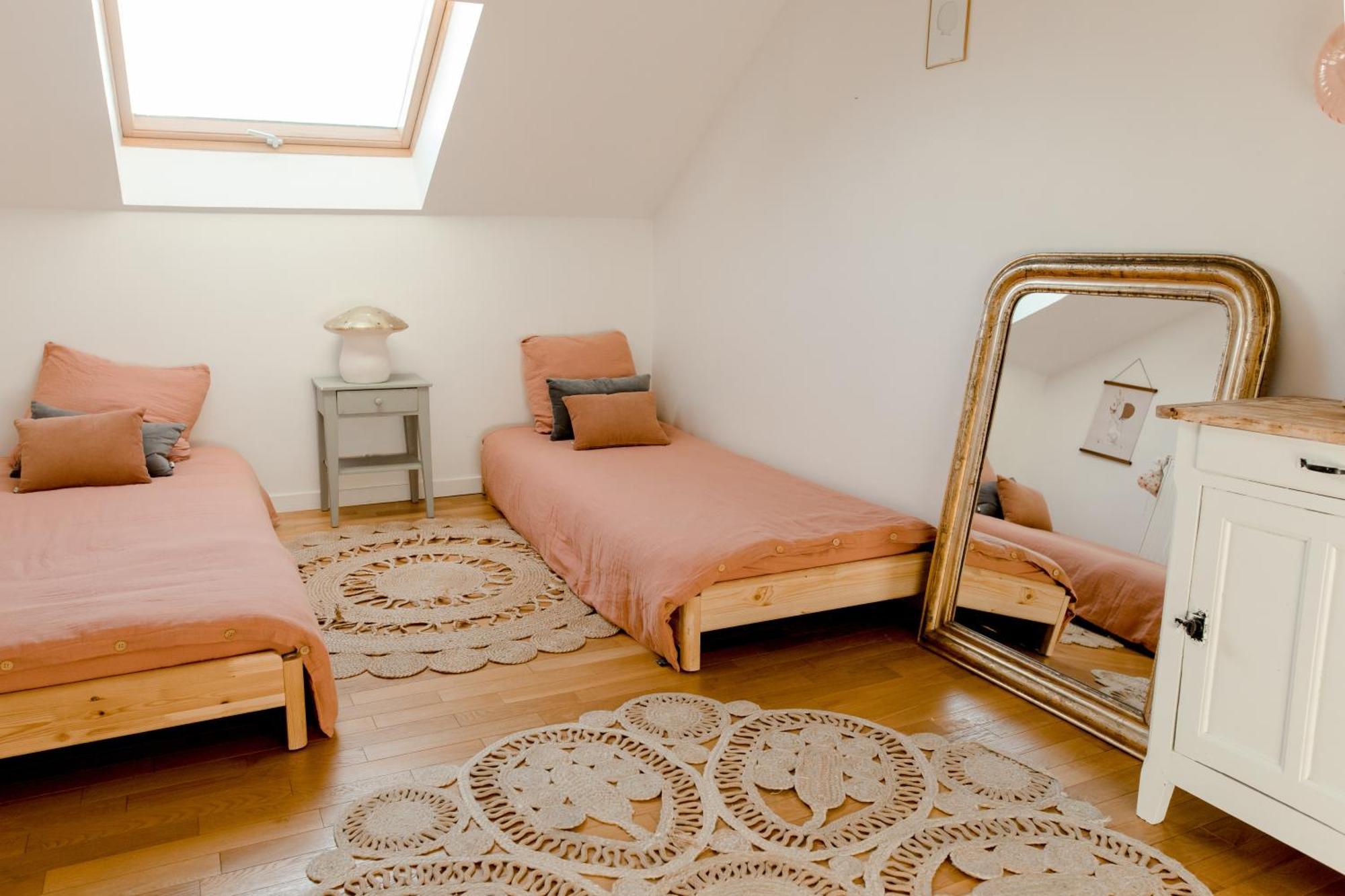 Logement Entier Ou A Partager Dans Maison Familiale A Rueil Malmaison, Proche De Paris La Defense מראה חיצוני תמונה